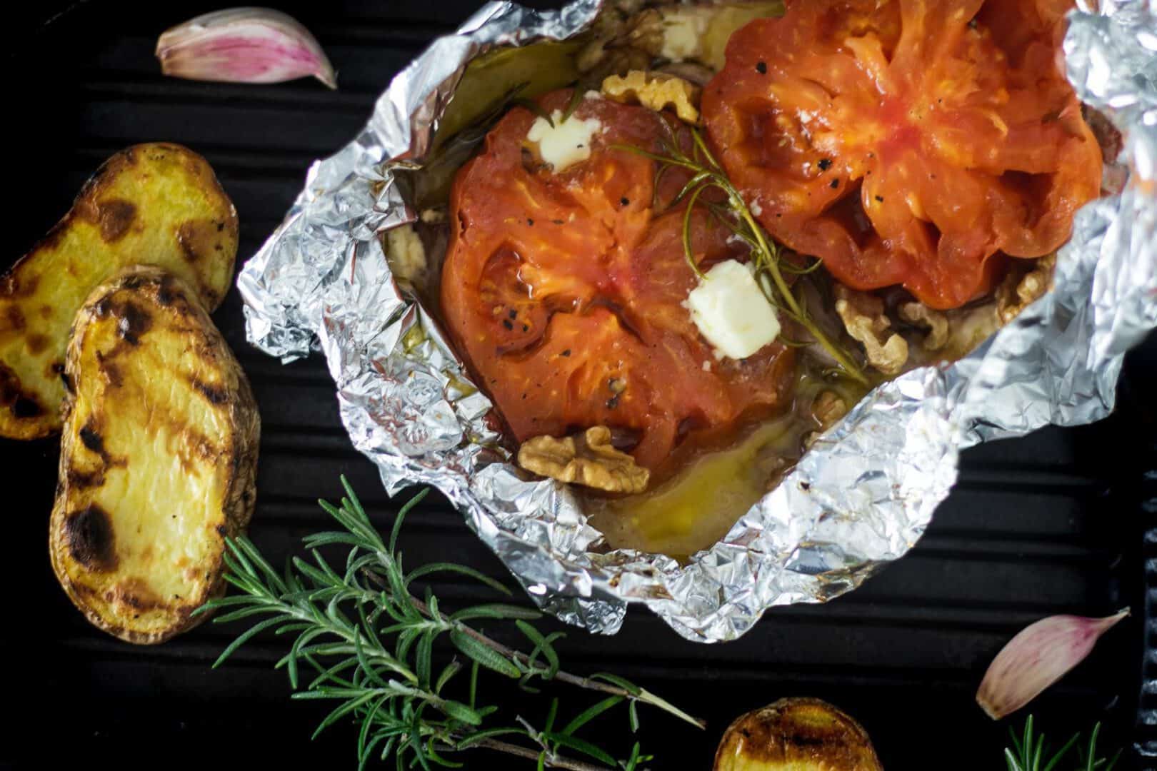 Fleischtomaten vom Grill bei Salzburg schmeckt