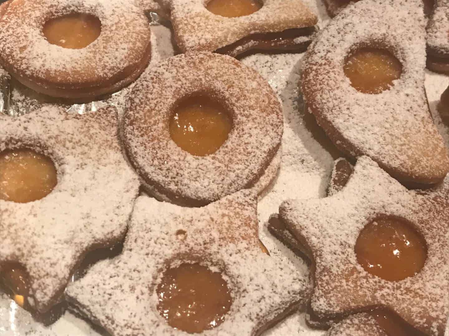 Spitzbubenkekse bei Salzburg schmeckt