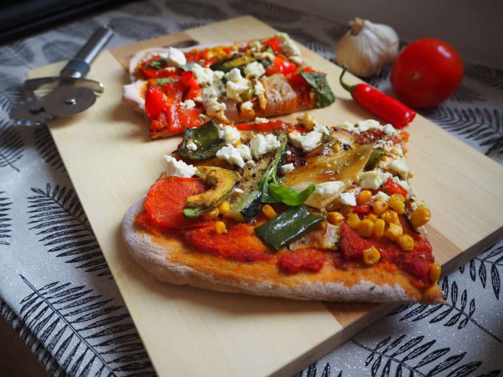 Pizza mit gegrilltem Gemüse und Dinkel-Vollkornteig  bei Salzburg schmeckt