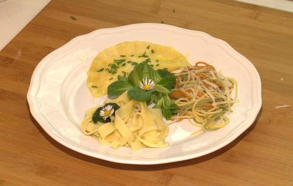 Ravioli mit Eier-Topfenfülle bei Salzburg schmeckt