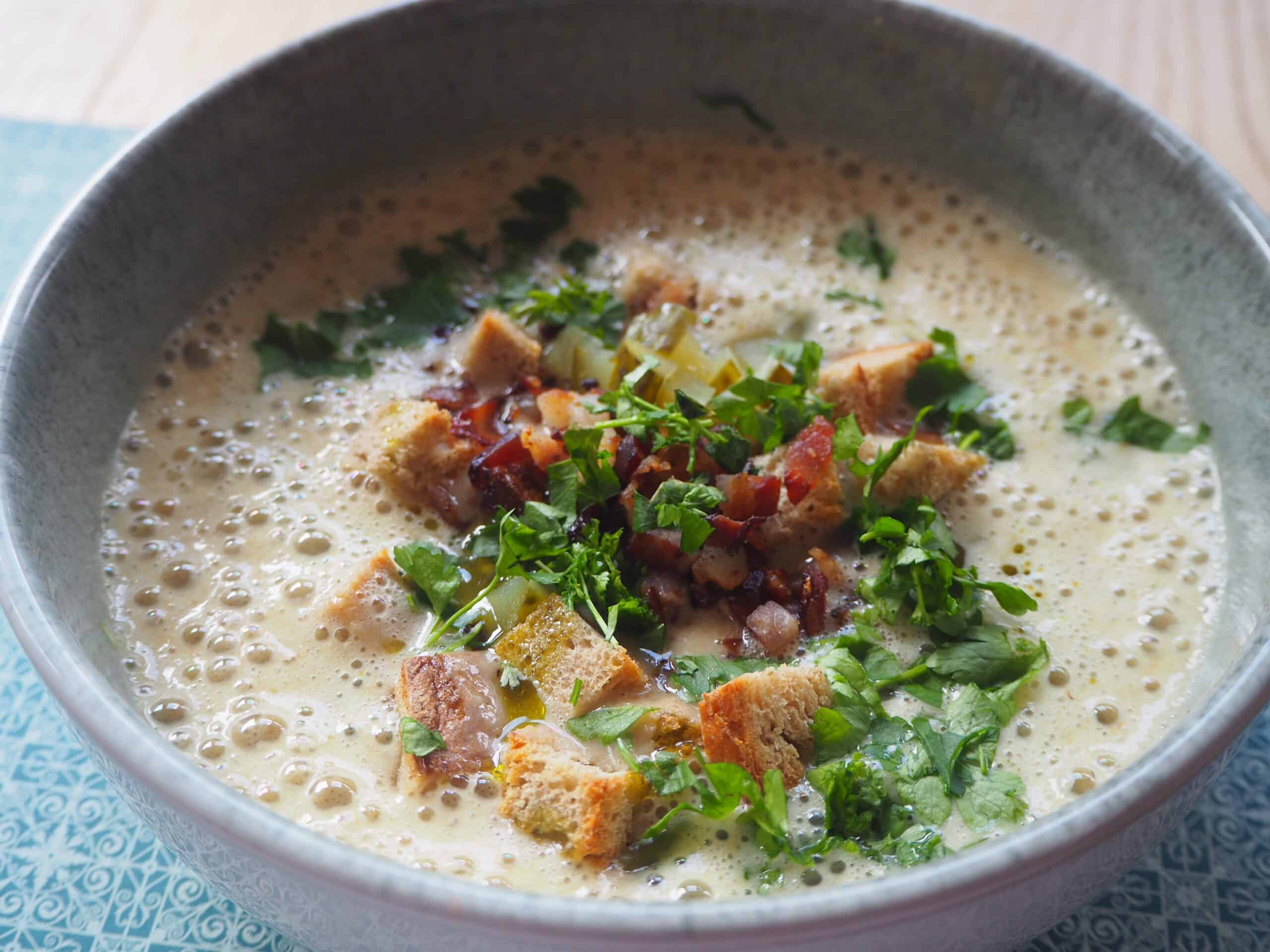 Brotsuppe bei Salzburg schmeckt