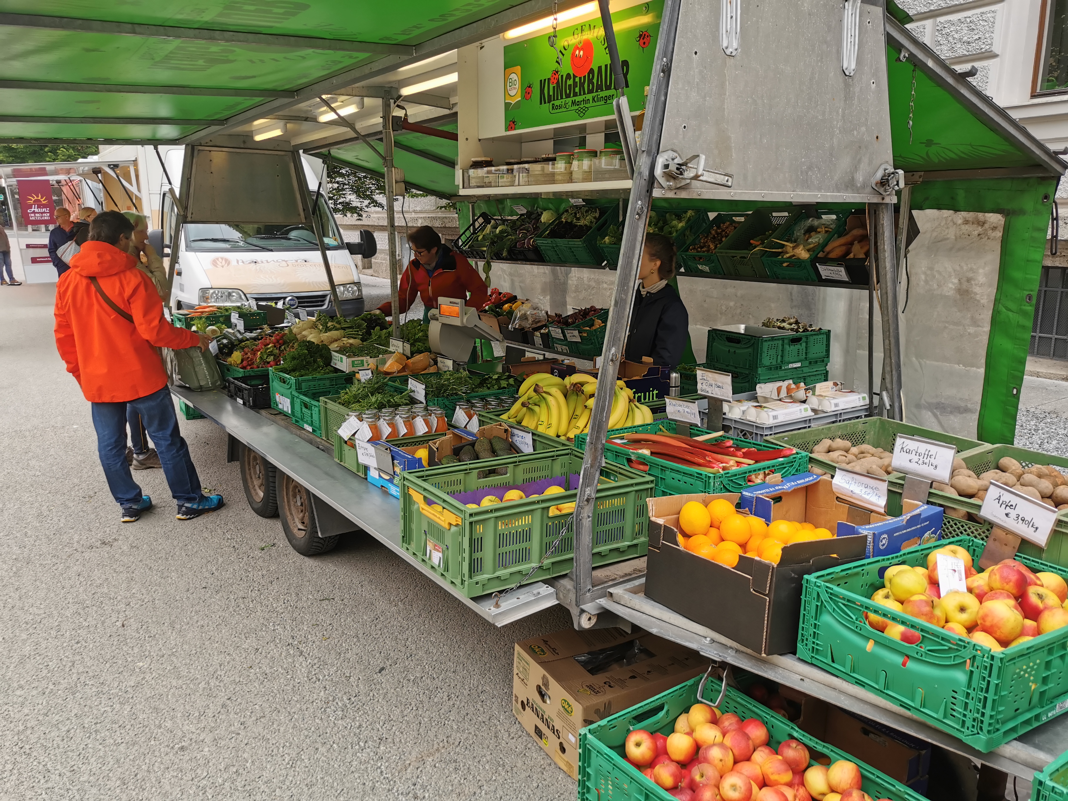 Bio-Markt Hallein  bei Salzburg schmeckt