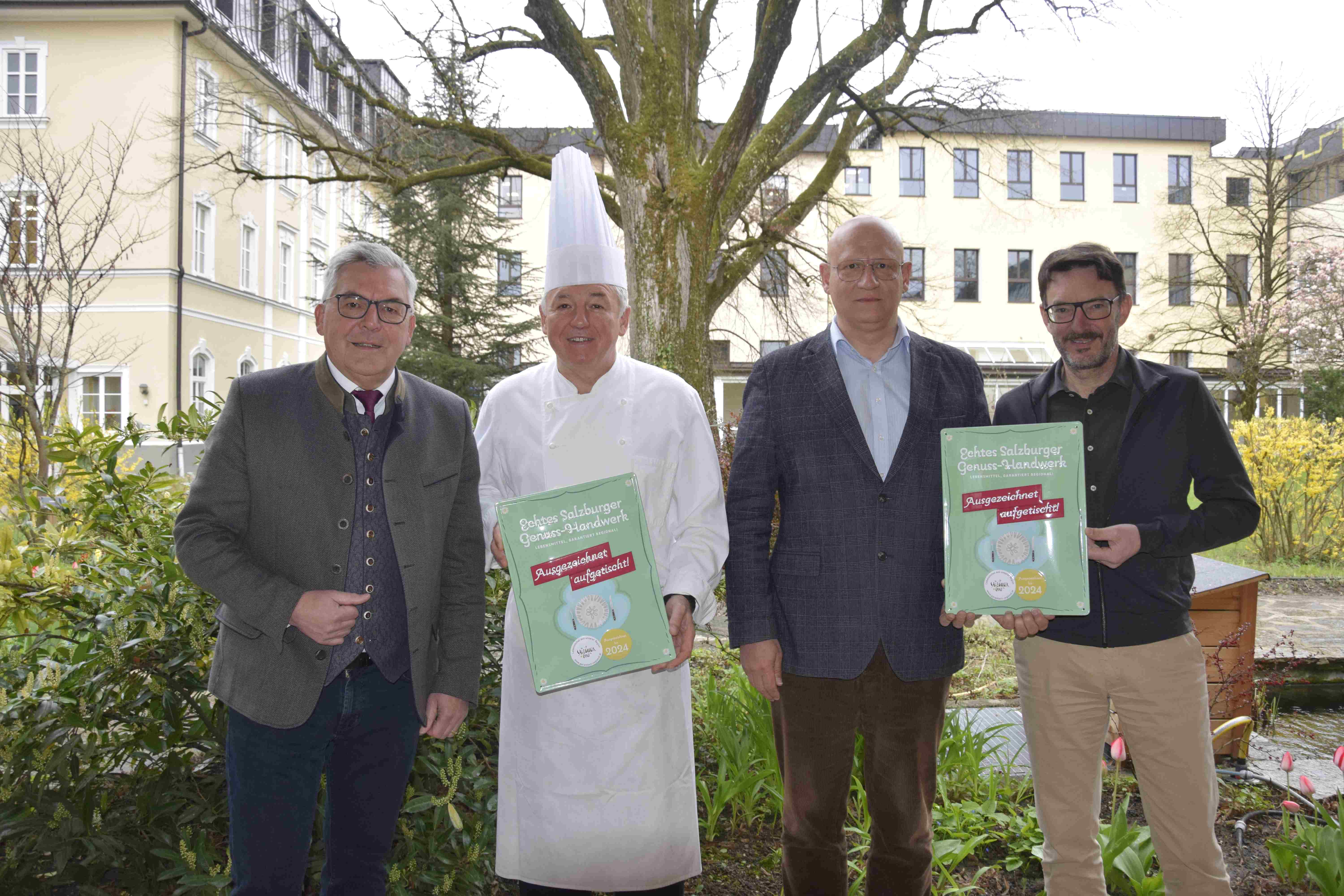 Privatgymnasium der Herz-Jesu-Missionare bei Salzburg schmeckt