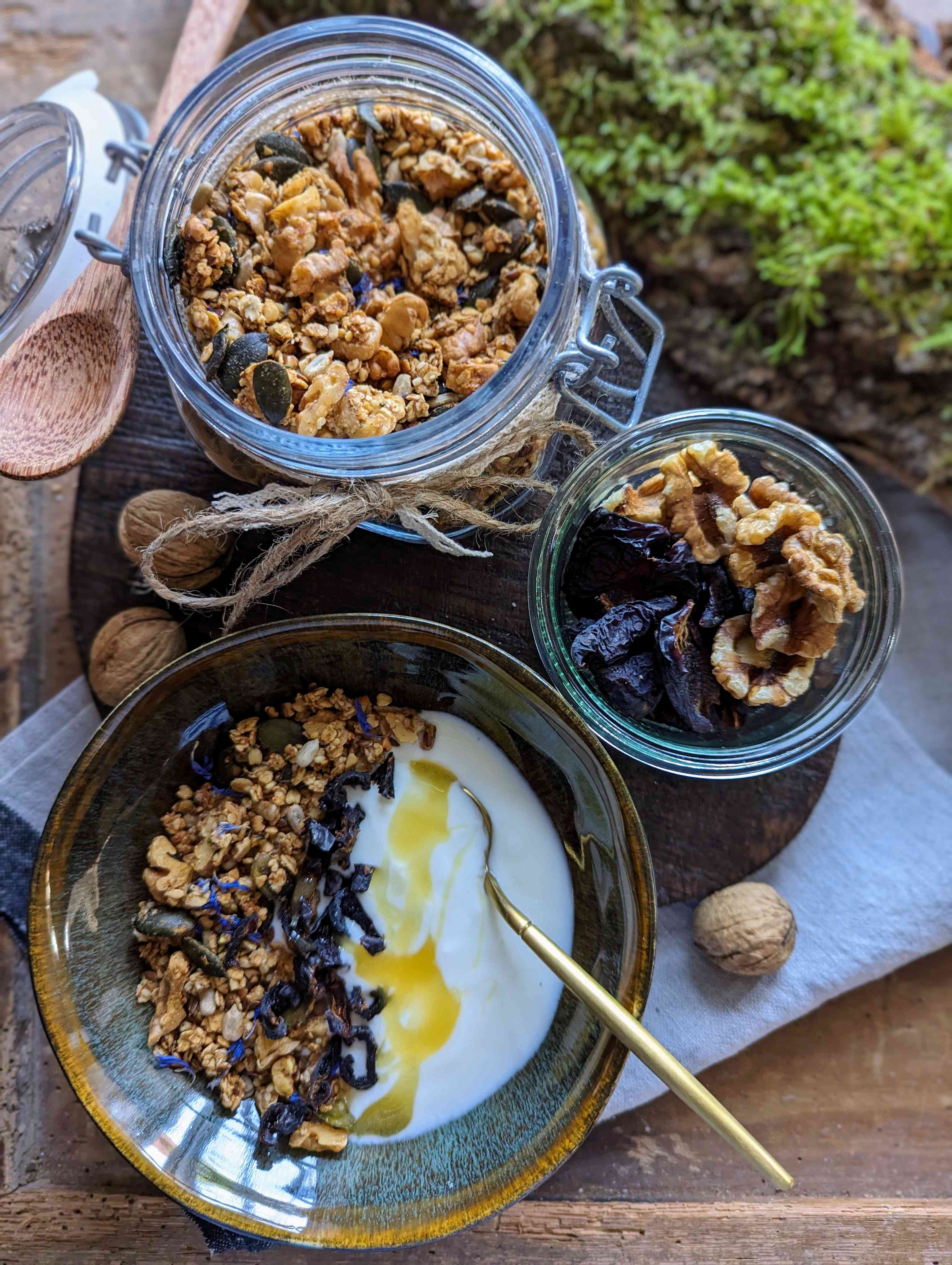 Selbstgemachtes Granola mit Buchweizen bei Salzburg schmeckt