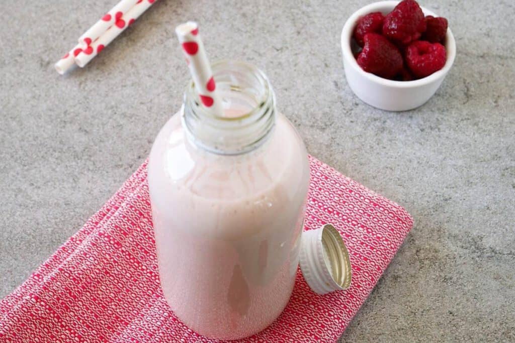 Himbeerbuttermilch bei Salzburg schmeckt