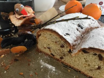 Orangen-Christstollen bei Salzburg schmeckt