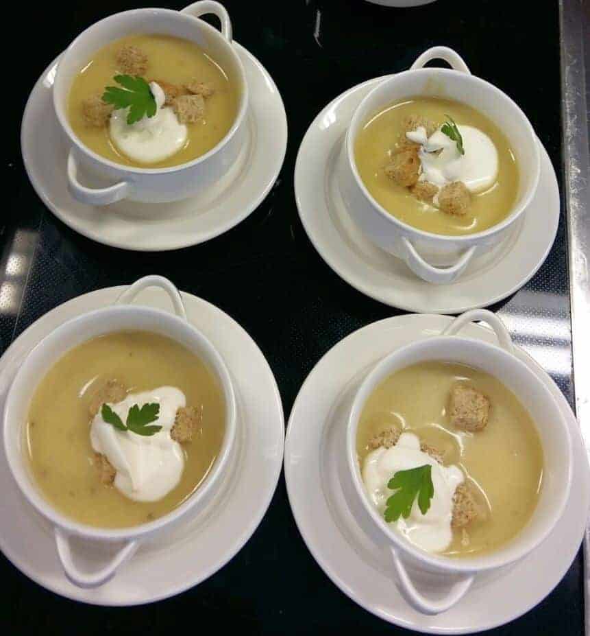 Kartoffelcremesuppe bei Salzburg schmeckt