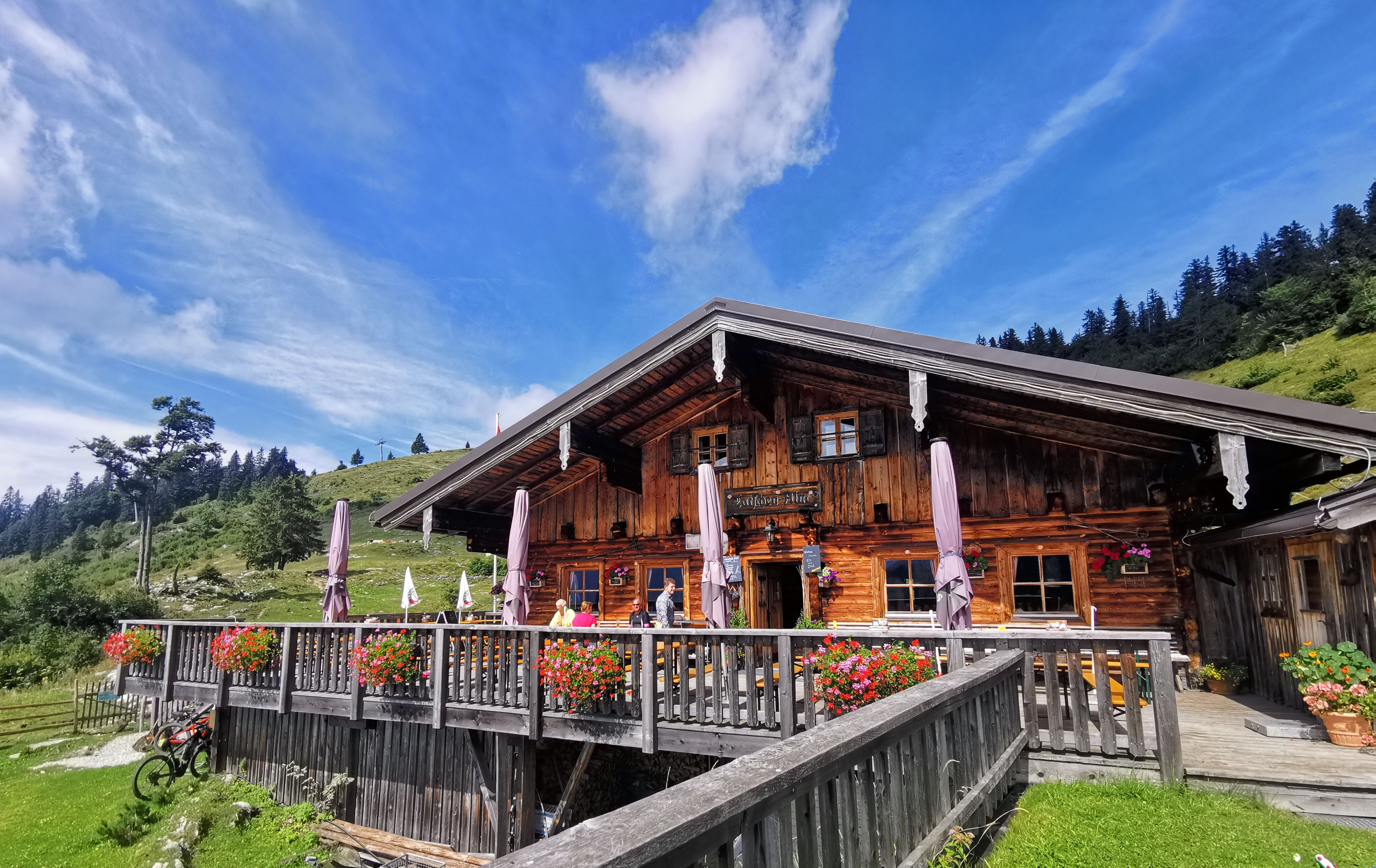 Latschenalm – Familie Viehhauser bei Salzburg schmeckt