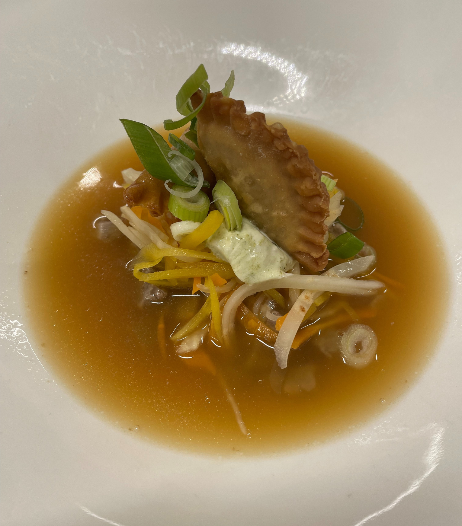 Klachlsuppe mit gebackenen Roggentascherln bei Salzburg schmeckt