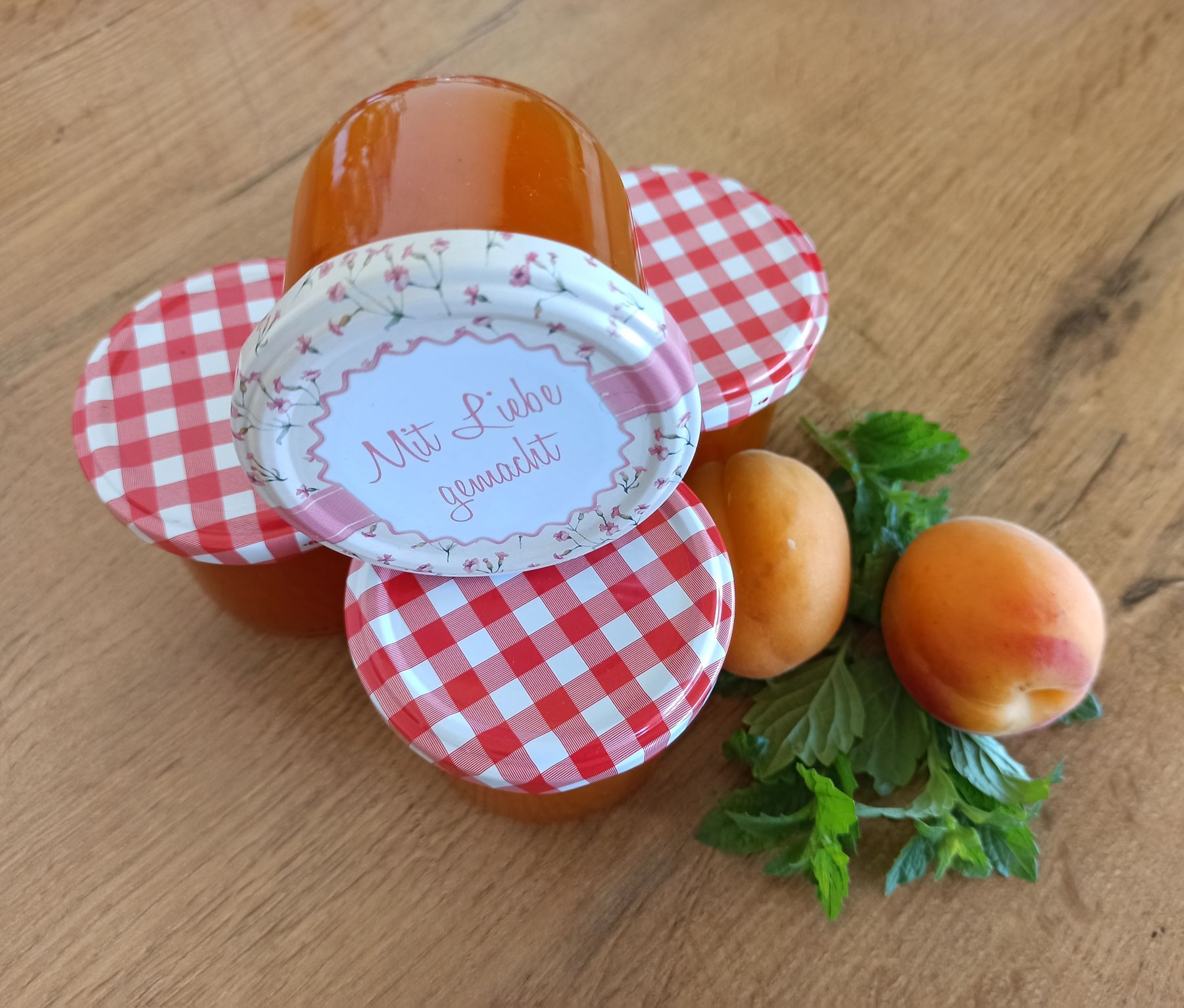 Marillen-Sekt-Marmelade bei Salzburg schmeckt