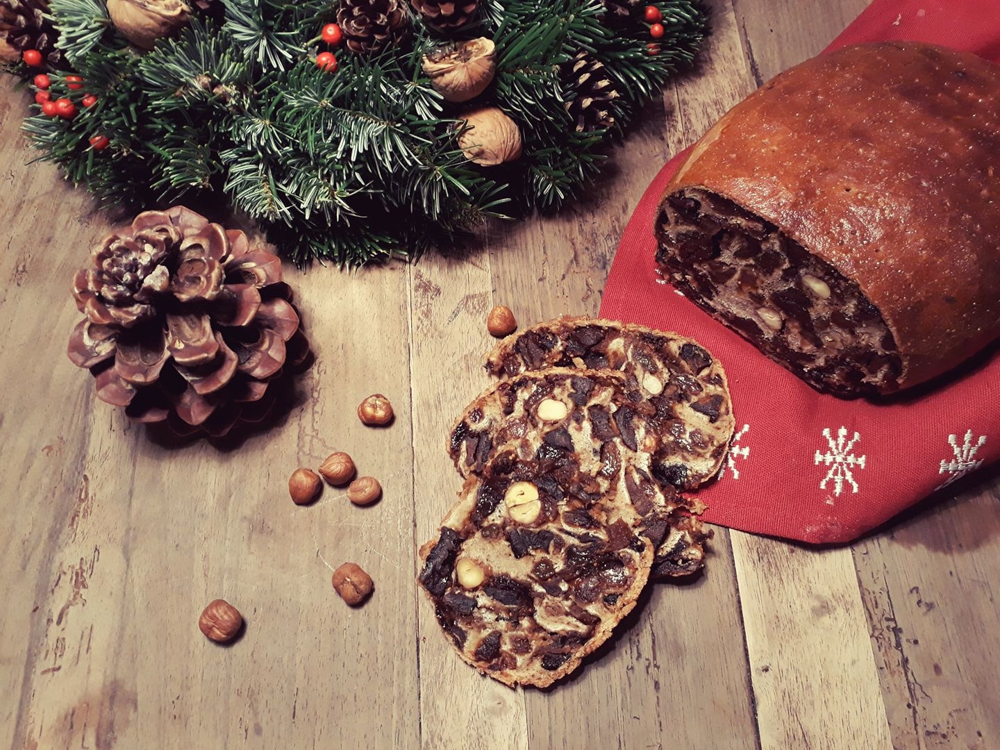 Saftiges Kletzenbrot bei Salzburg schmeckt