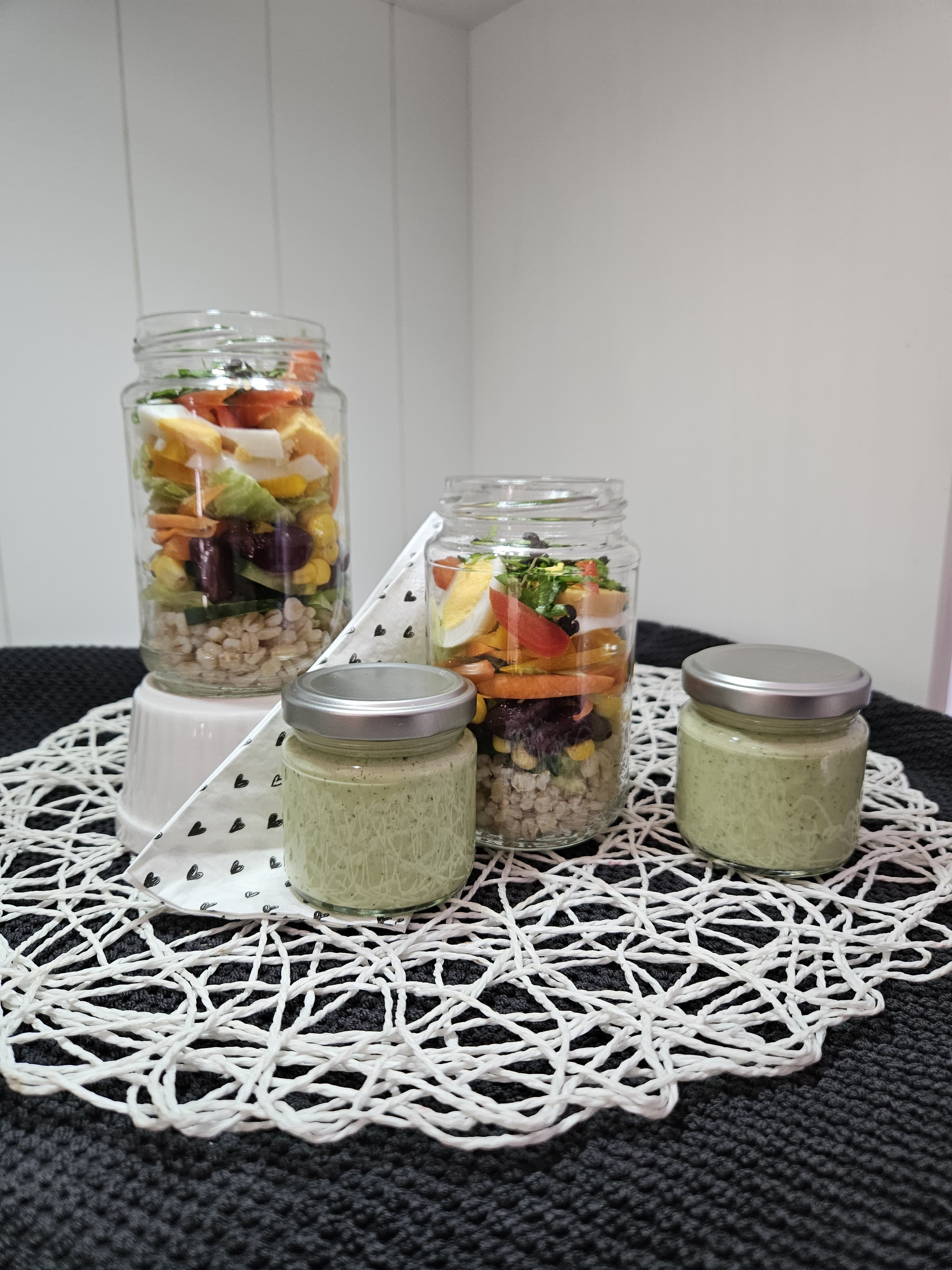 Schichtsalat im Glas bei Salzburg schmeckt