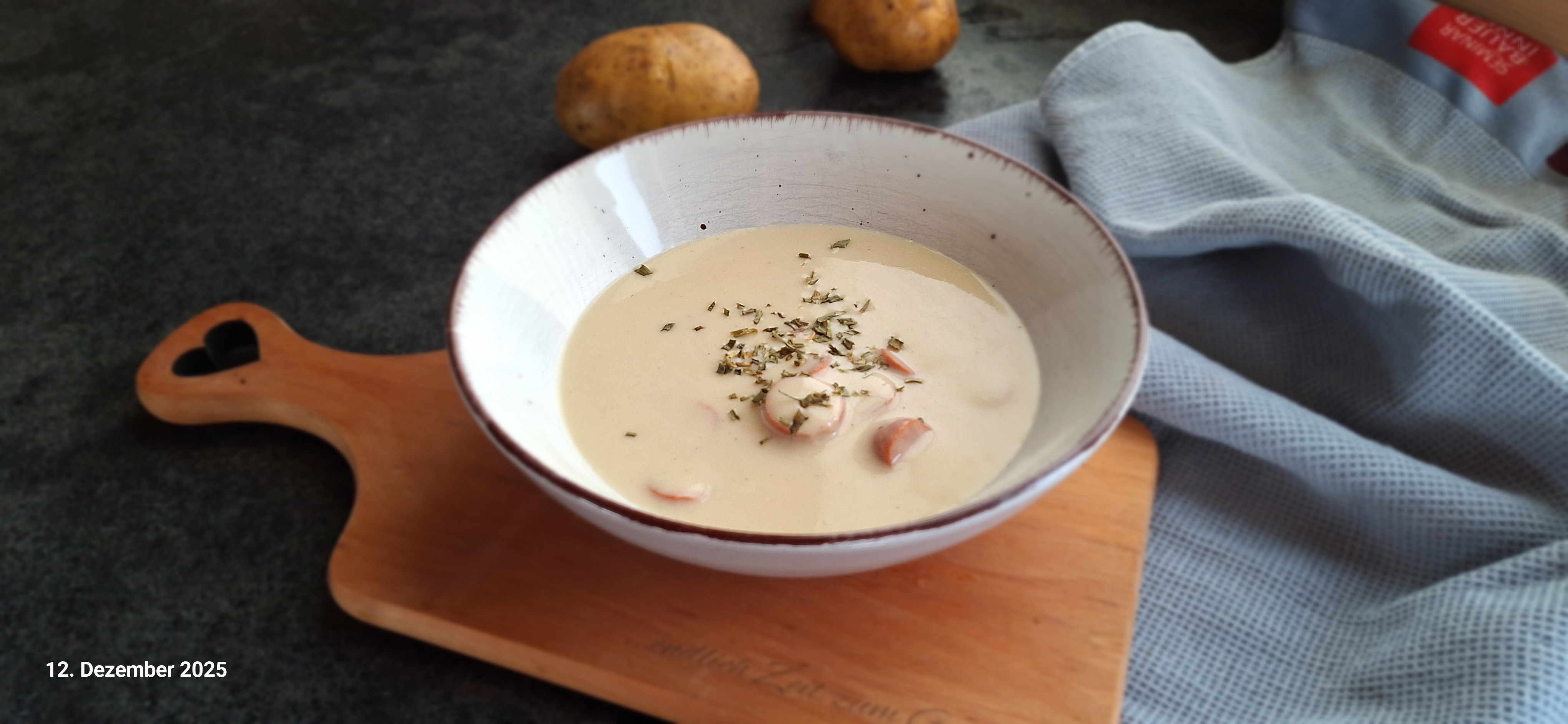 Erdäpfelpüree Suppe bei Salzburg schmeckt