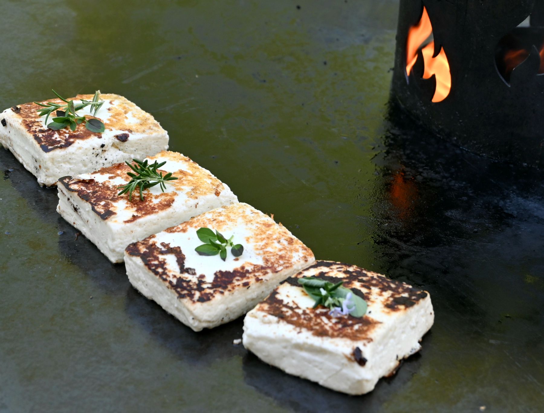 Grillkäse bei Salzburg schmeckt