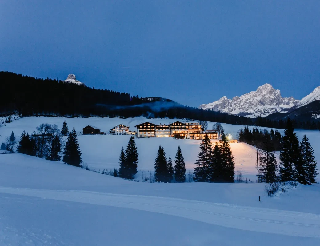 Neubergerhof Filzmoos Nachaufnahme Winter