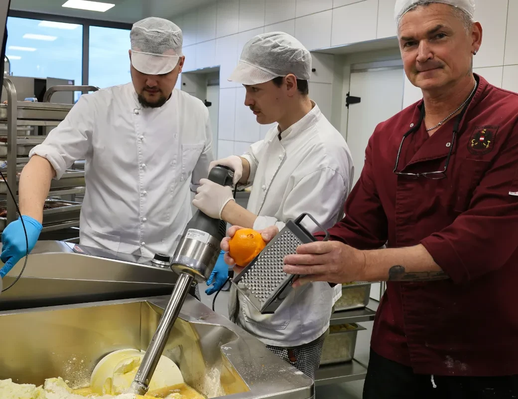 in der Großküche der Schwartenbergkaserne