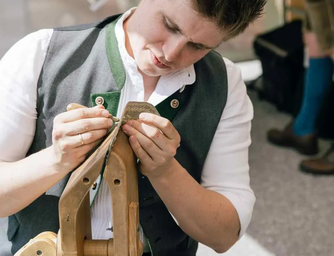 SalzburgerLand GenussFest Altenmarkt Federkiel Stickerei