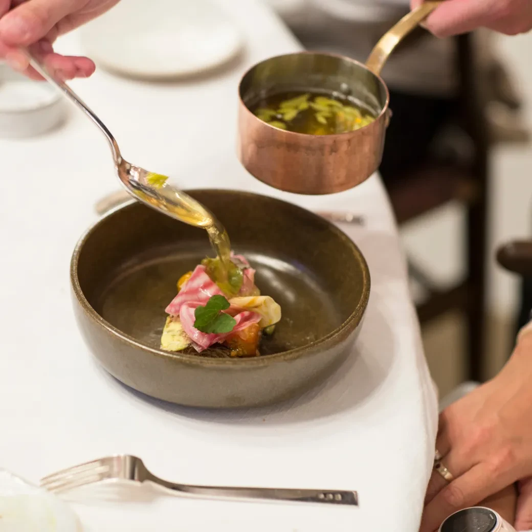 Frisch gekocht und aufgetischt in Döllerers Restaurant 