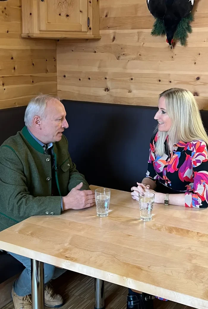 Salzburg schmeckt auf RTS Dezember 24_Angelika Pehab im Gespräch mit Direktor Christian Dullnig