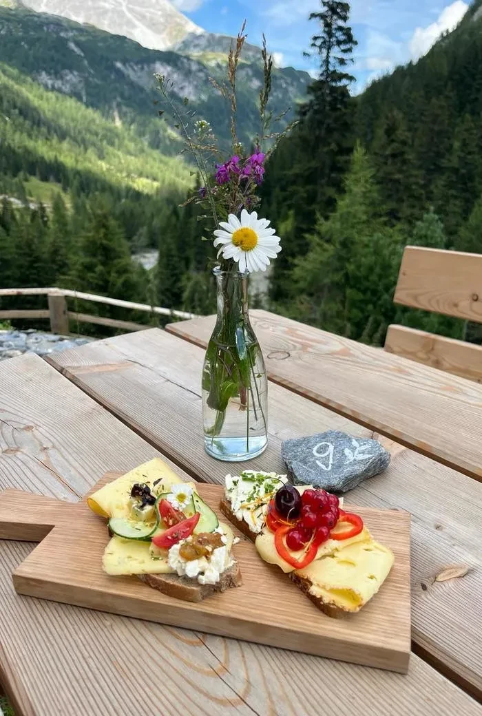 Moosalm_Riedingtal_Jause