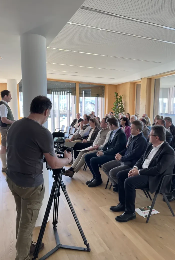 Salzburg schmeckt auf RTS_März 26_Dreh bei der ersten Bioakadmie in Seeham