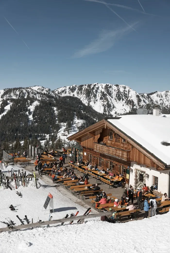 Sonnalm_Einkehrschwung an der Piste in Zauchensee