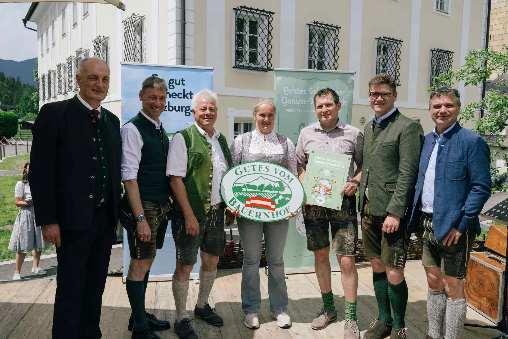 Tafelverleihung beim Genuss-Fest in Altenmarkt: Neue Genuss-Handwerker im SalzburgerLand. Edelhuat Biopilzzucht Neubach - Familie Lanner aus St. Martin/ Tgb.