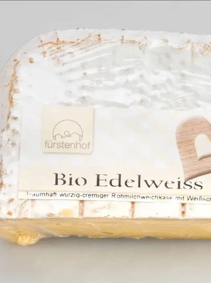 Bio Edelweiss -  traumhafter Weichkäse aus Bio-Kuh-Rohmilch.