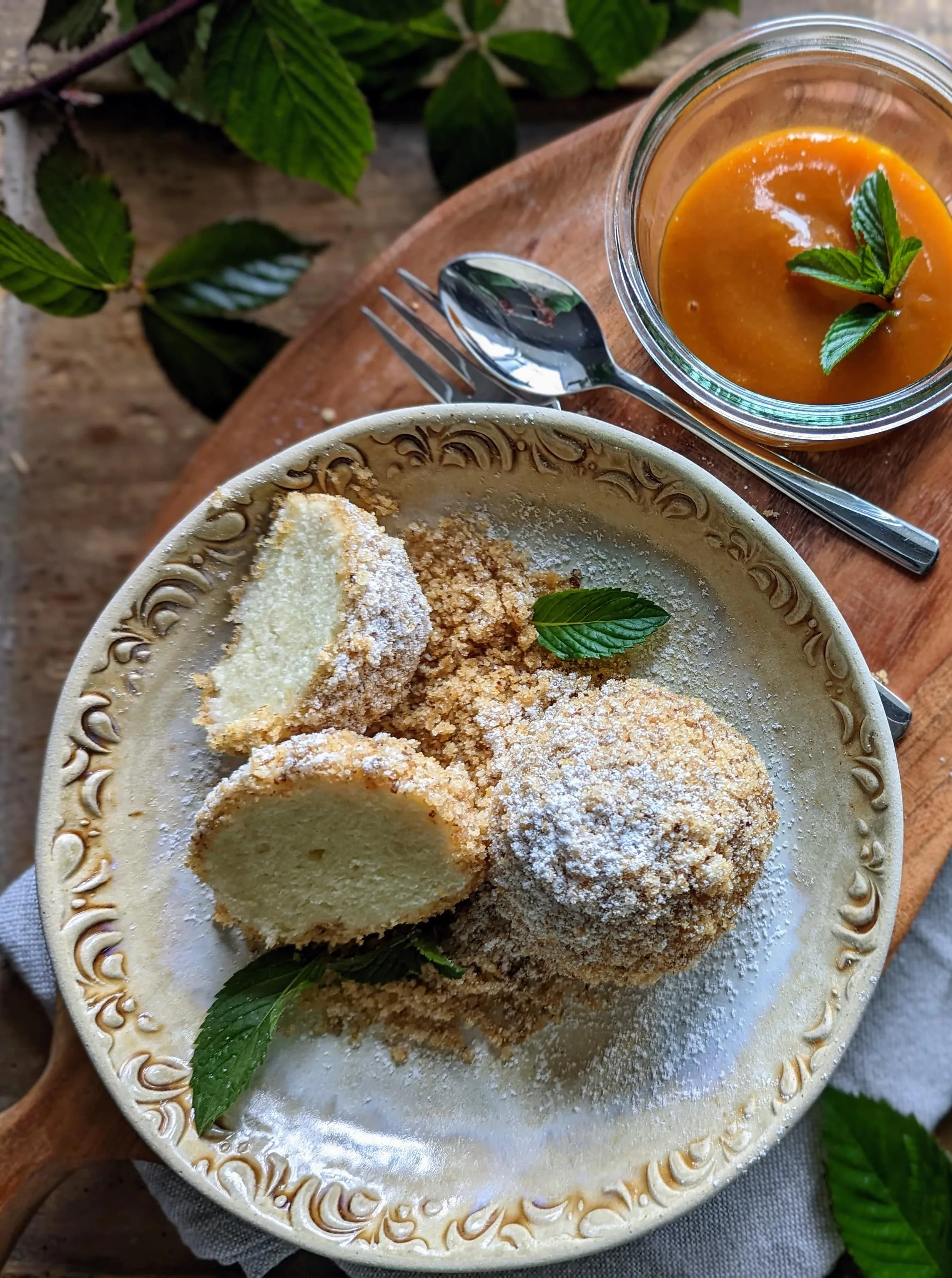 Topfenknödel-mit-fruchtmus_SAM-Martina-Höfelmaier