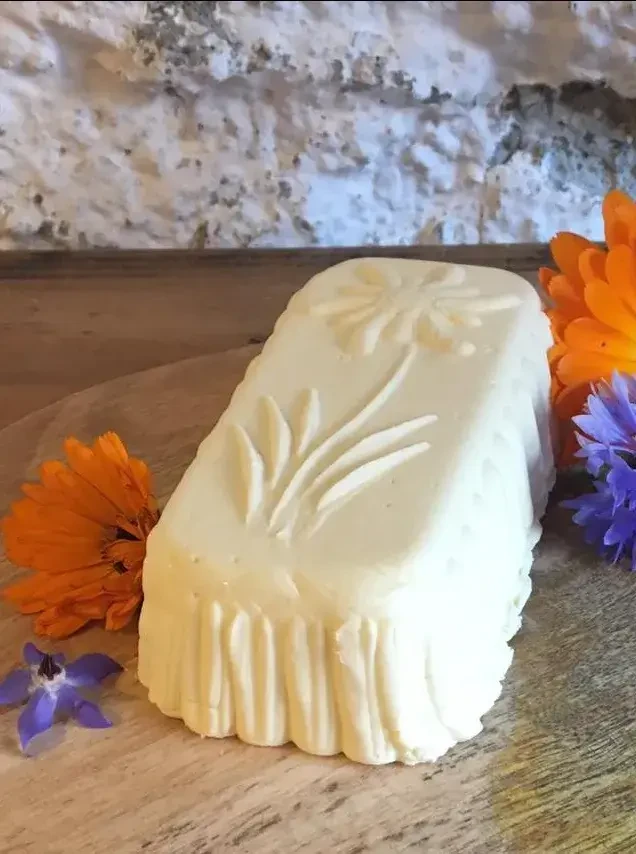 Formschöne Butter aus dem Model.