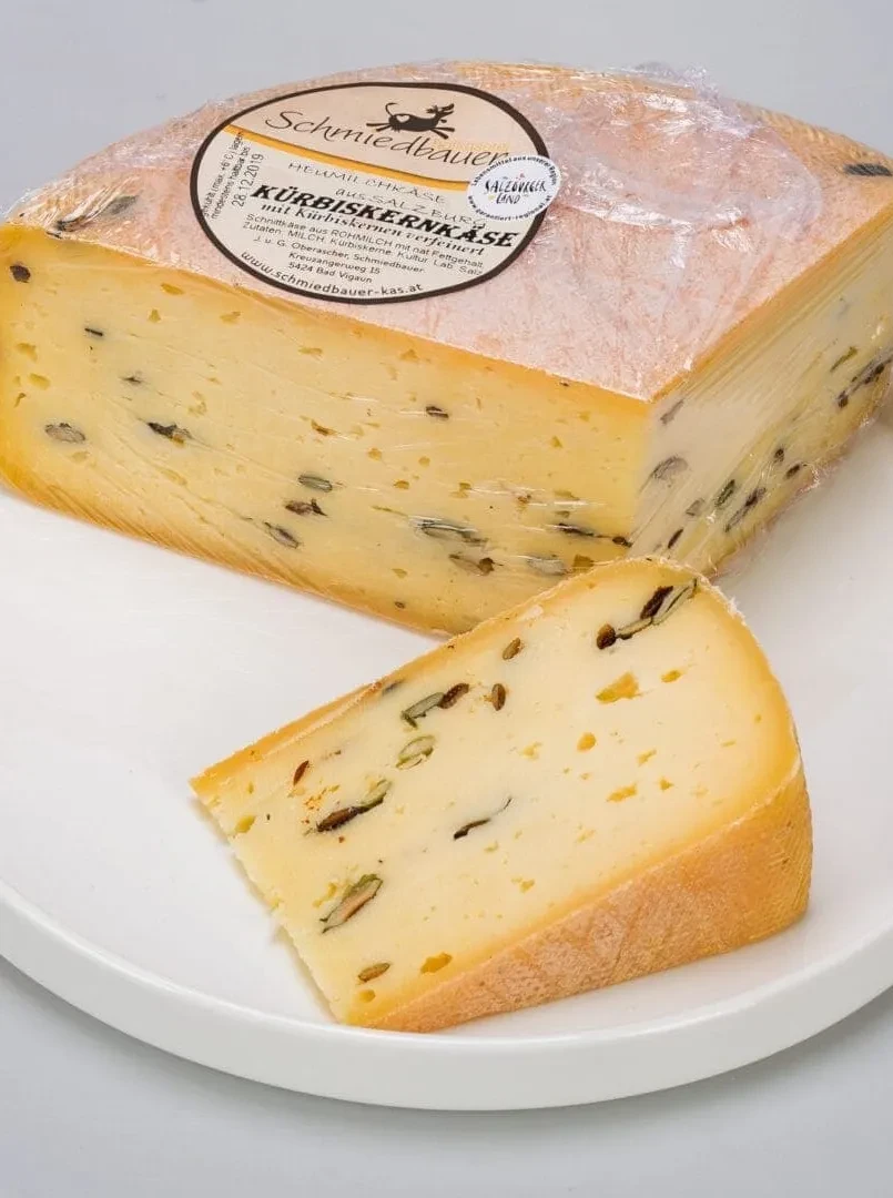 Schnittkäse mit Kürbiskerne