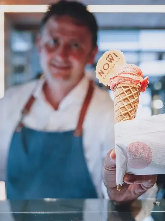Nowi Eis. Sommer. Regionaler Eisgenuss aus dem Pinzgau. Auhof