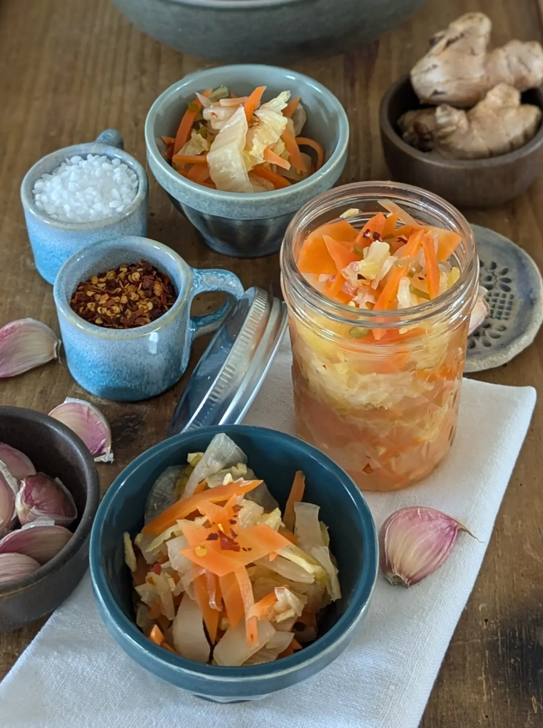 eingelegtes fermentiertes Gemüse