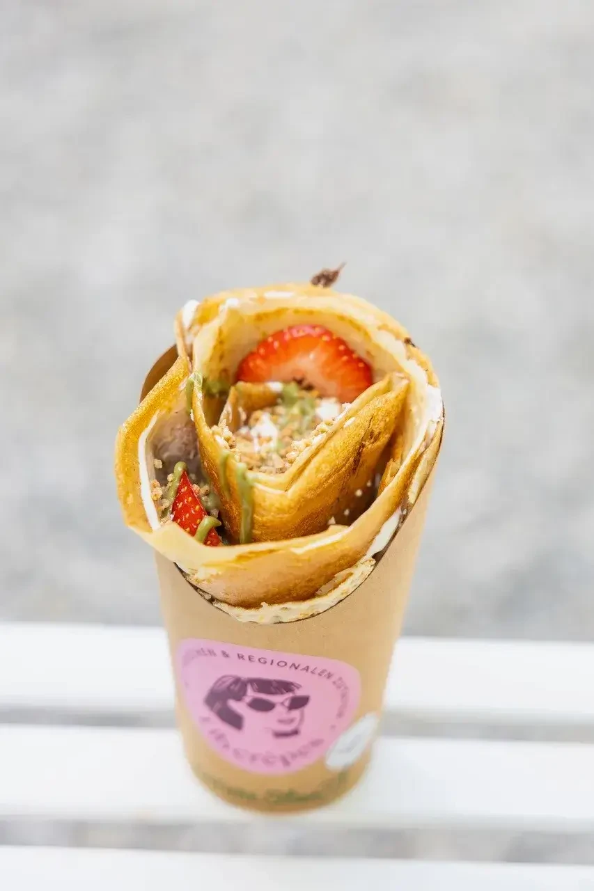 Crepes mit Erdbeeren, Lilycrepes