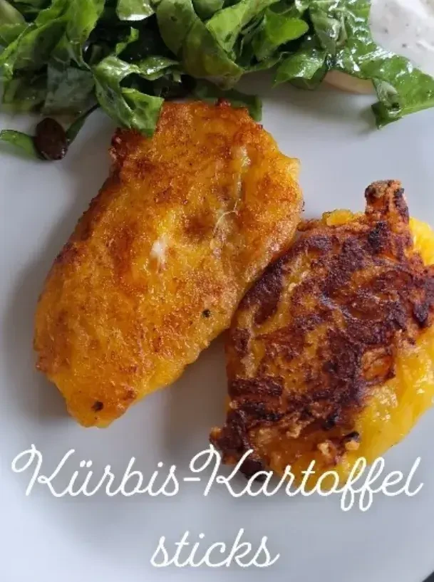 Kürbis Kartoffel Laibchen mit Salat