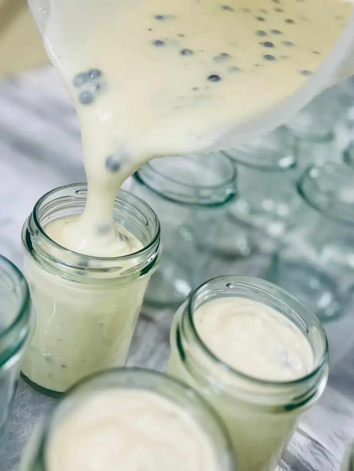 Milch Topfen Glas ©Fallenecker