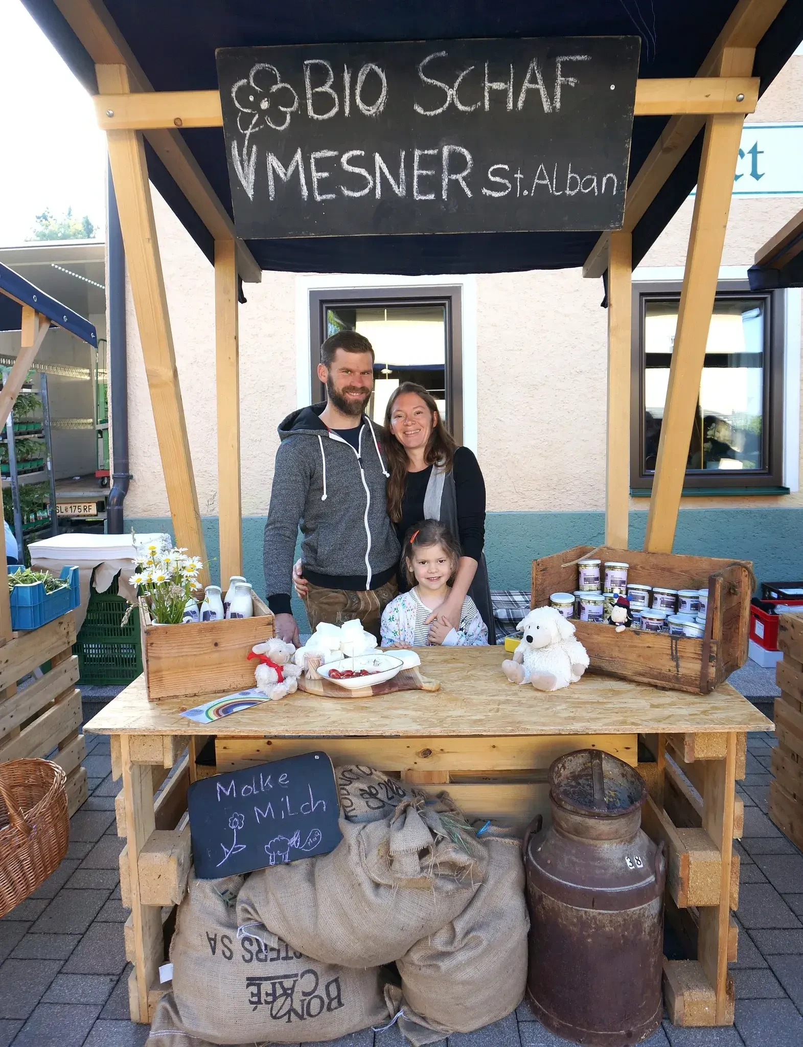 Stand mit Schaf-Produkten