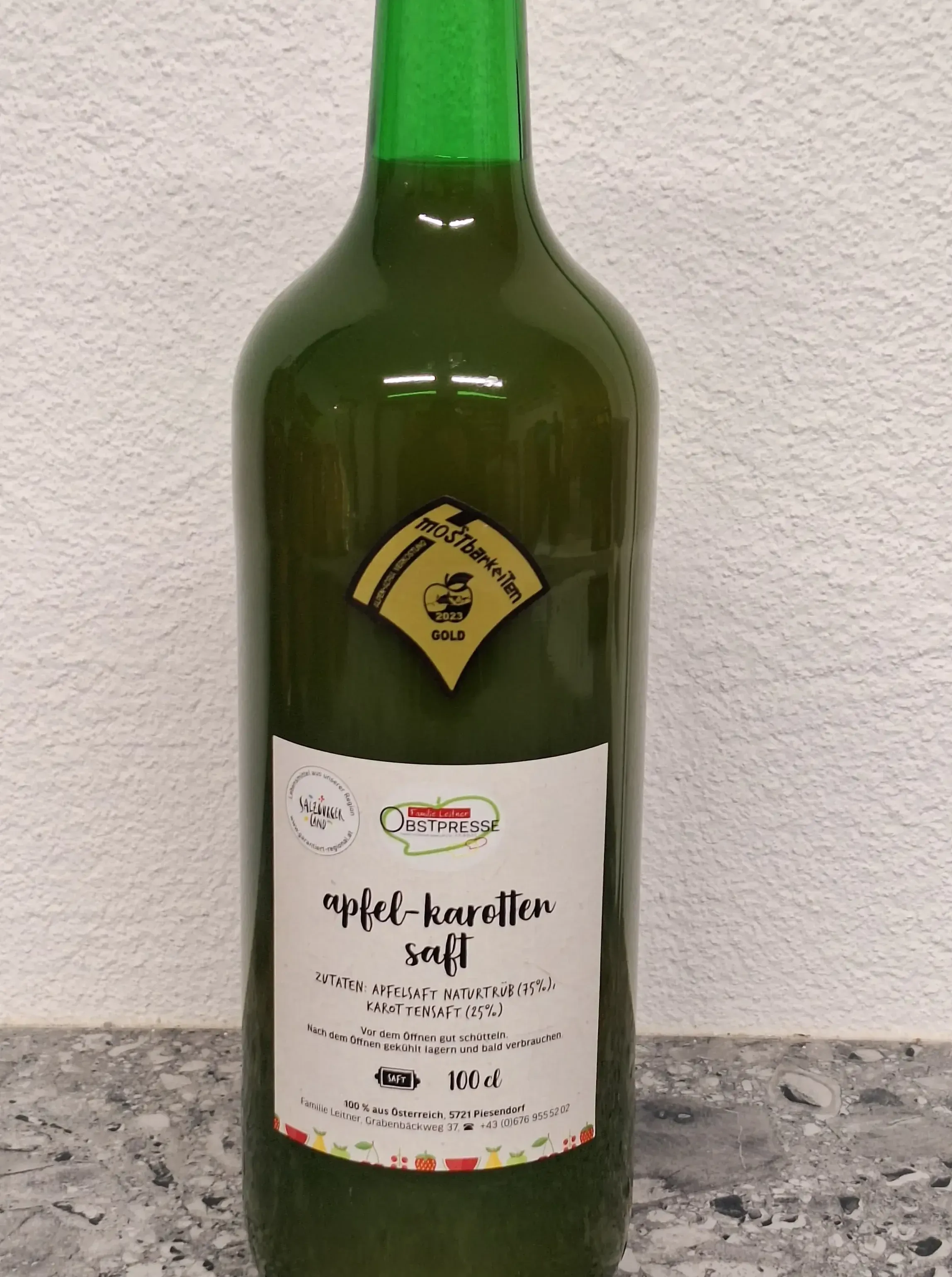 Apfel-Karottensaft Obstpresse Leitner