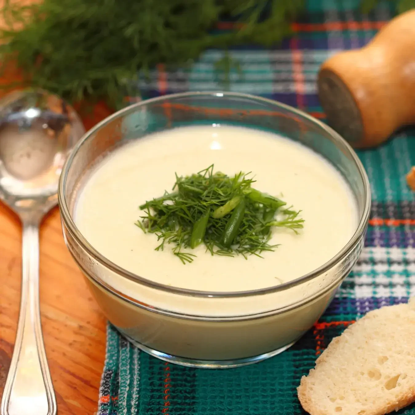 Honig-Senf-Sauce mit Dill