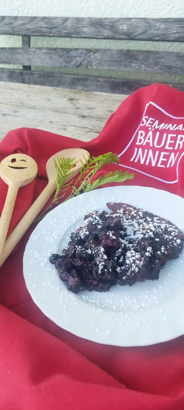 Schwarzbeerlaibchen