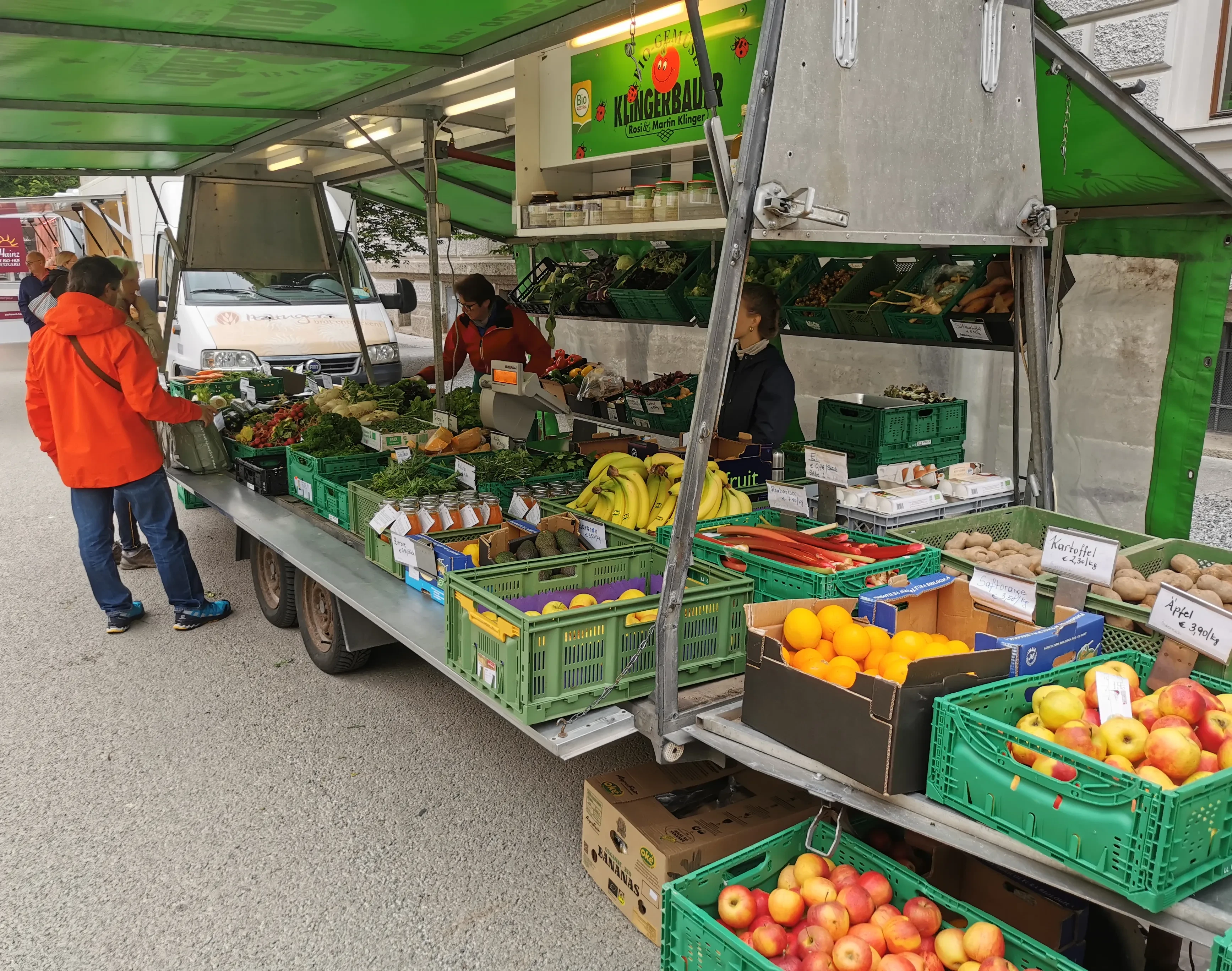 Markttag in Hallein mit Biogemüse vom Klingerbauer