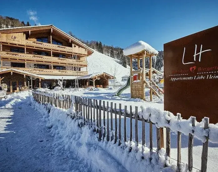 Liebe Heimat in idyllischer Winterlandschaft
