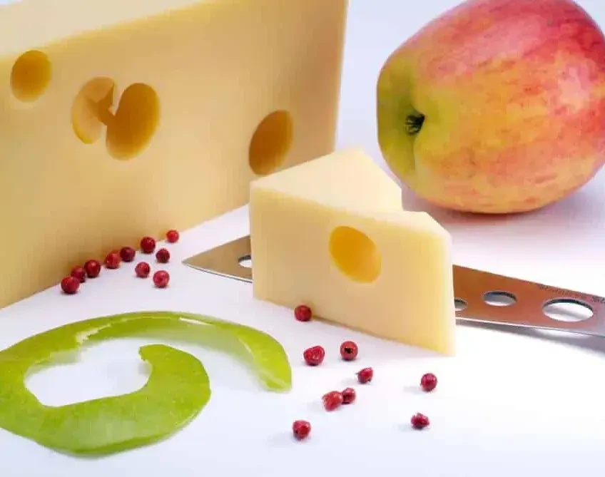 Emmentaler mit Apfel