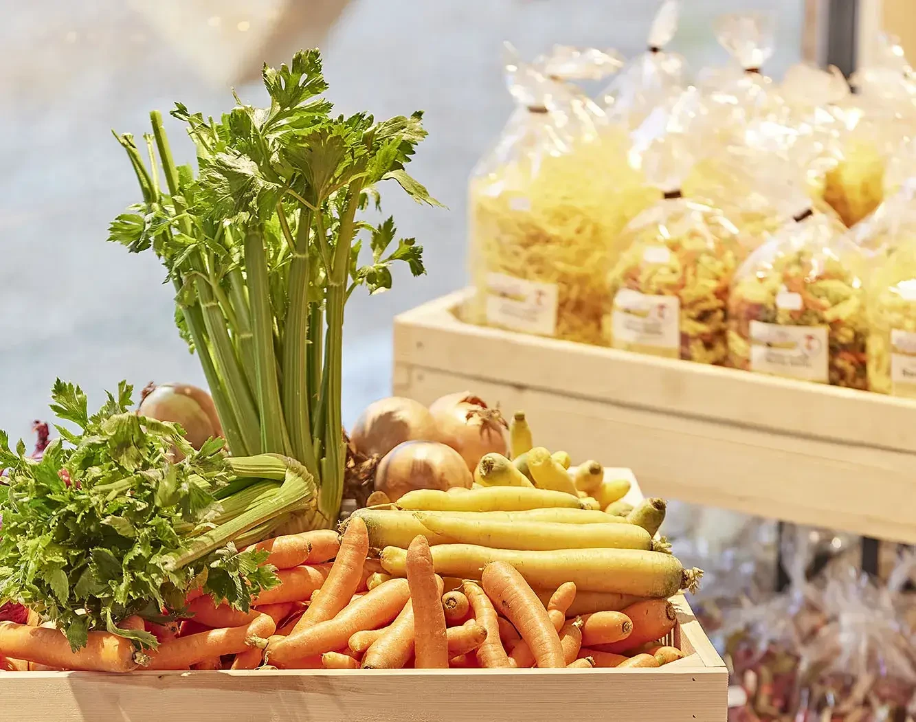 Abtenauer Bauernbogen Produkte: Nudeln, Wust, Käse, Fleisch, Gemüse und Vieles mehr.