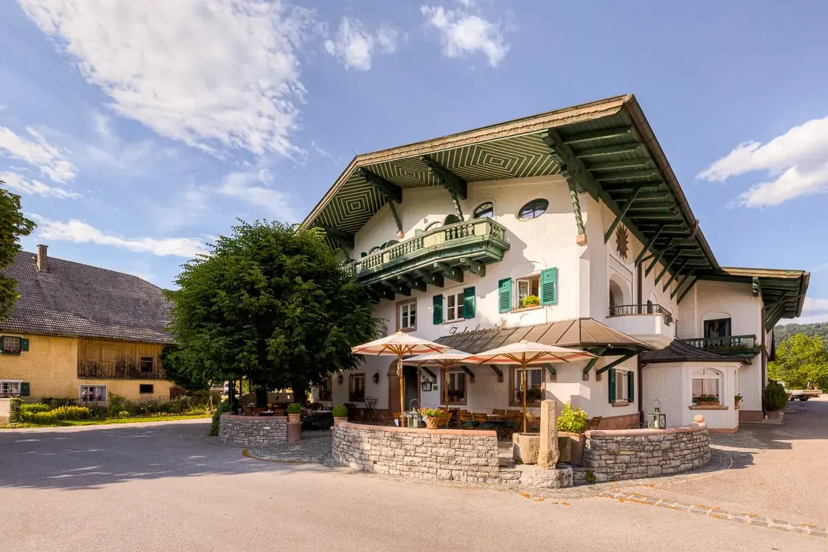 Jadorferwirt Aussen Haus © Familie Ramsauer