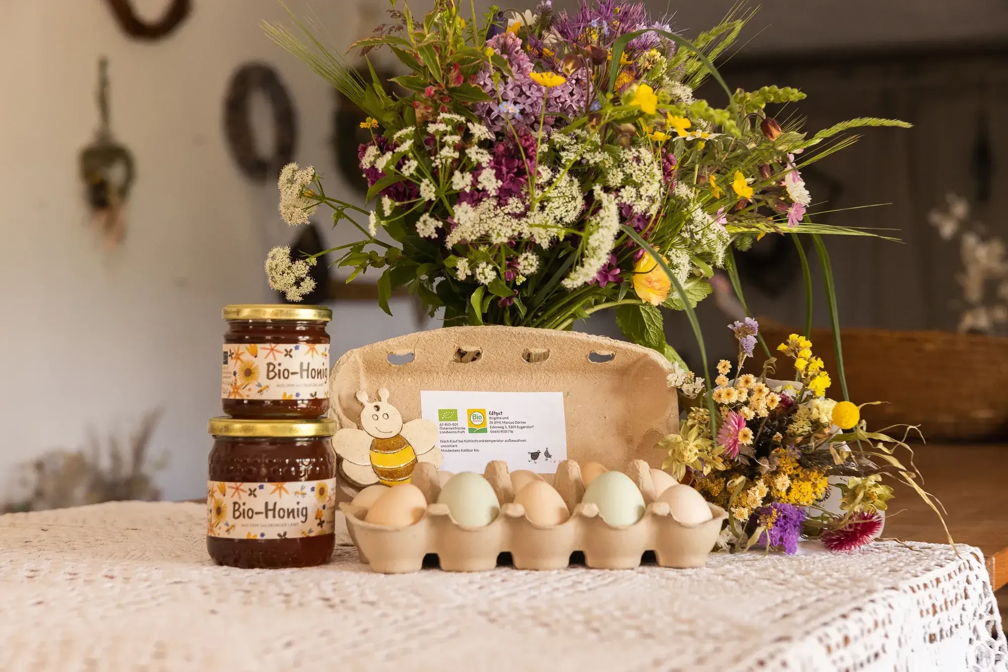 Produkte Honig, Eier, Blumen Ederbauer 