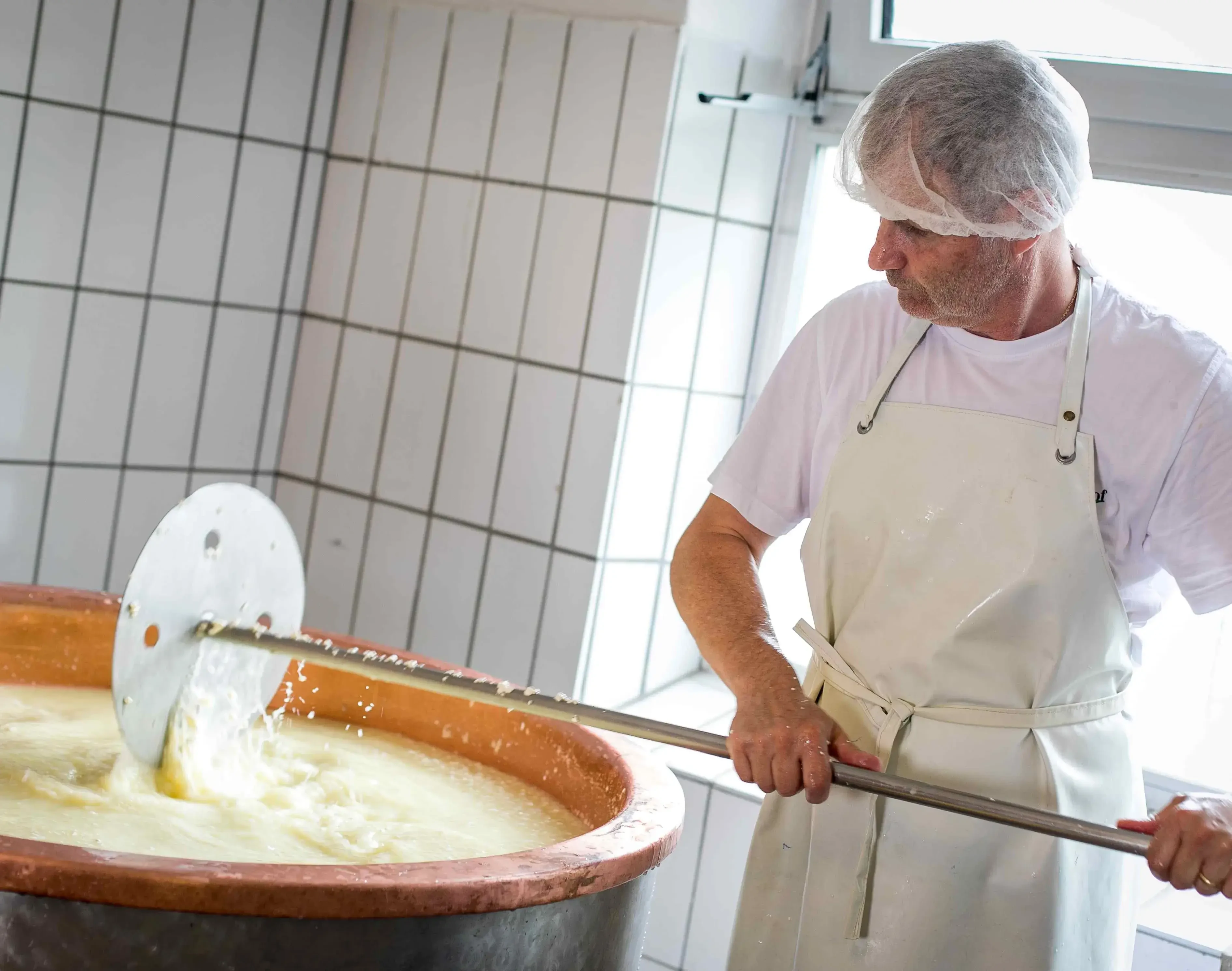 HandkäsereiGeorgWimmer007©AMA GENUSS REGION wildbild