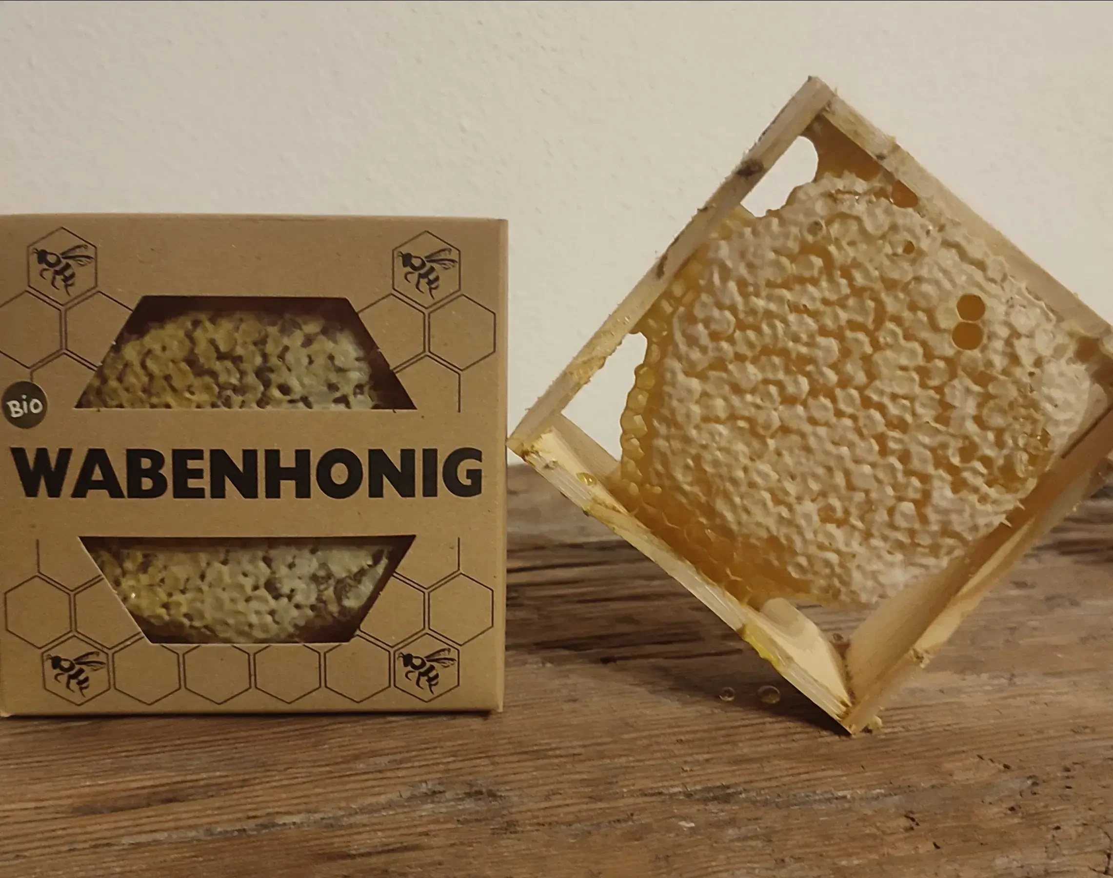 Wabenhonig Imkerei Brugger © Brugger