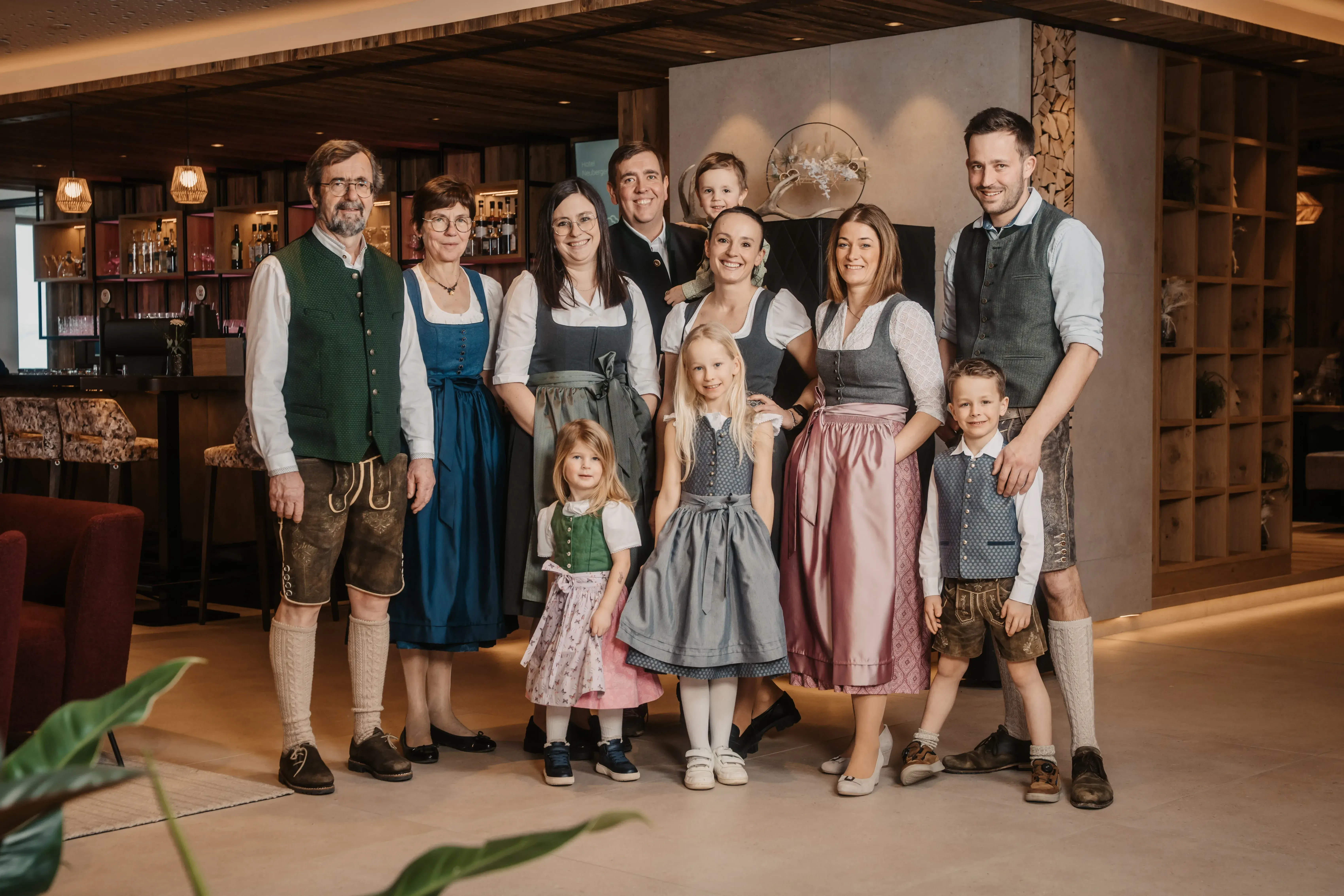 Familie Reiter und Team Neubergerhof