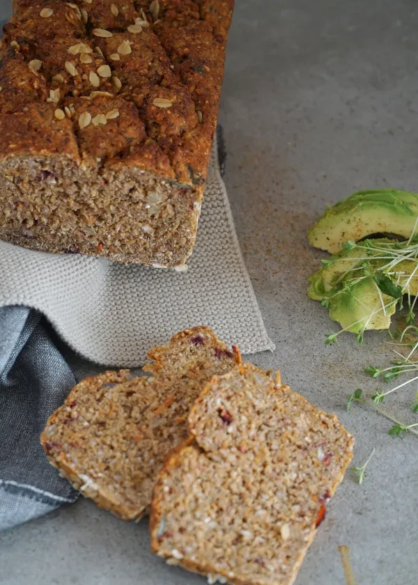 Karottenbrot aufgeschnitten